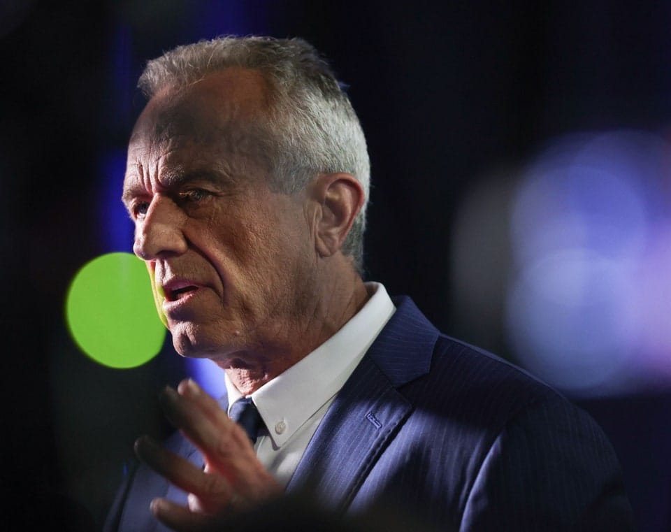Robert Kennedy Jr denunciou que a indústria farmacêutica sabia que suas vacinas causavam autismo – vídeo com&nbsp;legendas